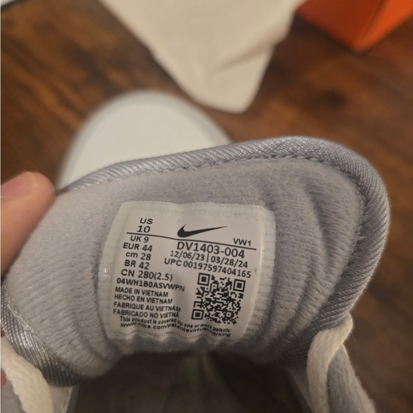 Nike Air Max 1 ‘86 OG Men’s 10 - Woman’s 11.5 Grey Wolf/Black/White/Neon NEW - Picture 6 of 9